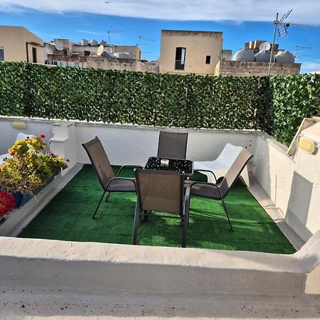 Casette Di Alex Con Terrazza Trapani Luaran gambar